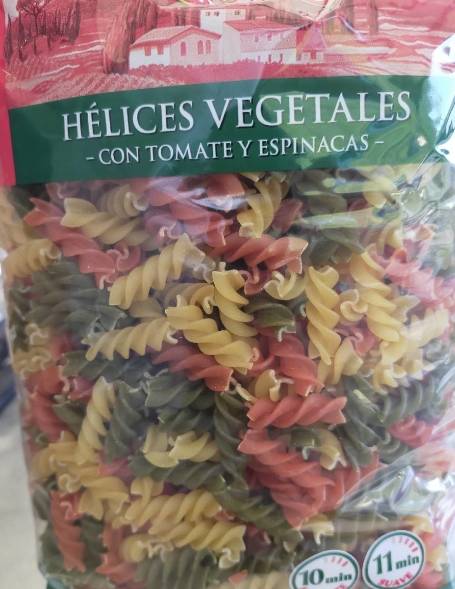 Hélices Vegetales con tomate y espinacas