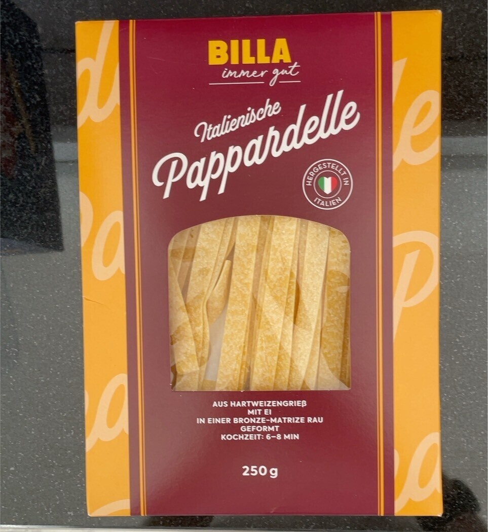 Italienische Pappardelle mit Ei
